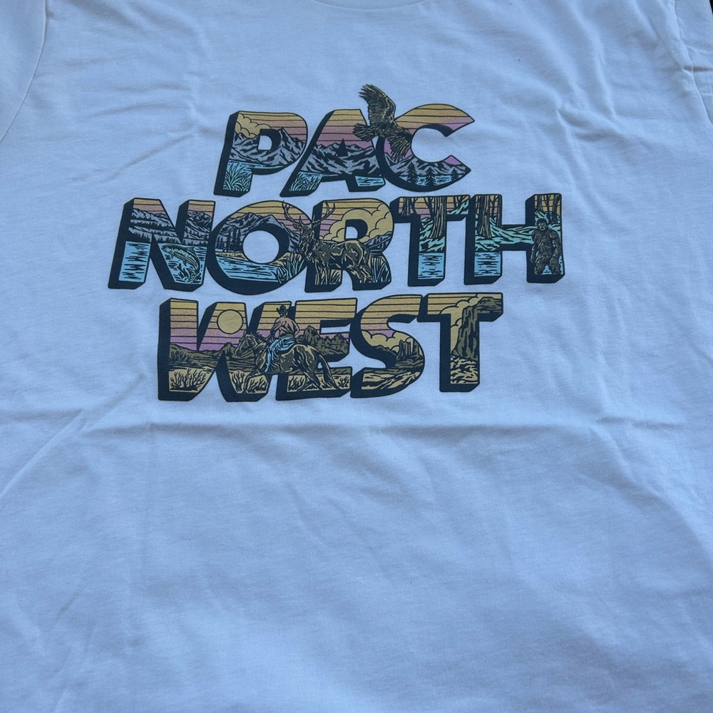 The Great PNW Mens Pac North West Landscape Graphic Tee White 2XL NWT